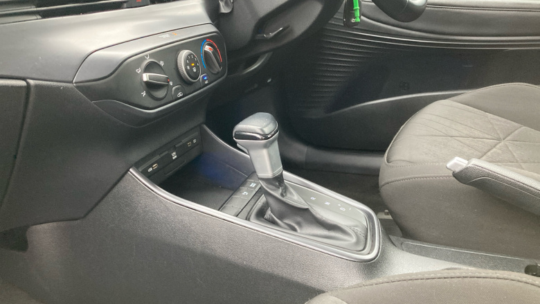 Hyundai BAYON 1.0 TGDi 48V MHEV SE Connect 5dr DCT Petrol Hatchback